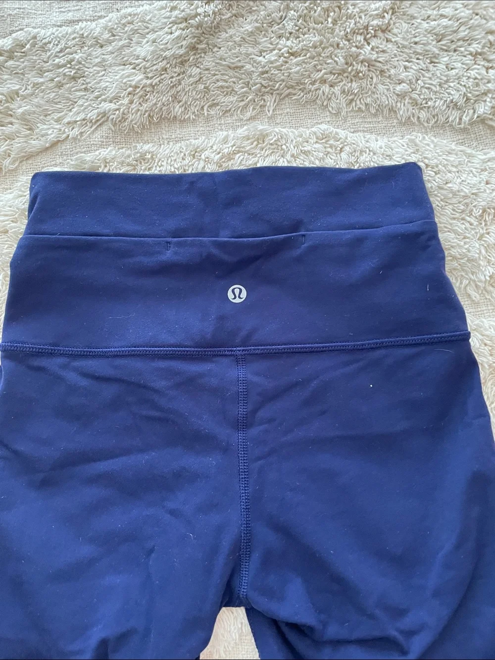 Lululemon Navy High-Rise Athletic Shorts size 4 LUON EUC